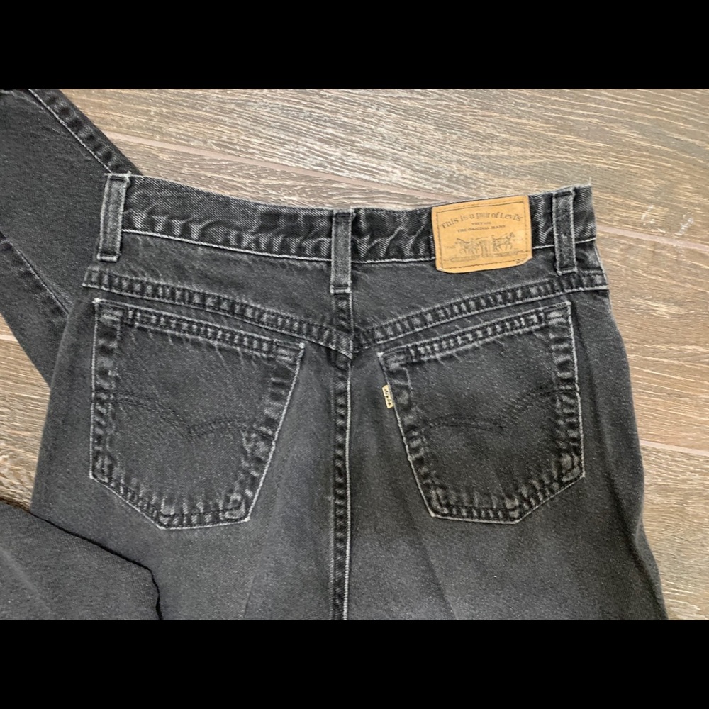Levis 900 Series Black straight legged jeans - Picture 6 of 6